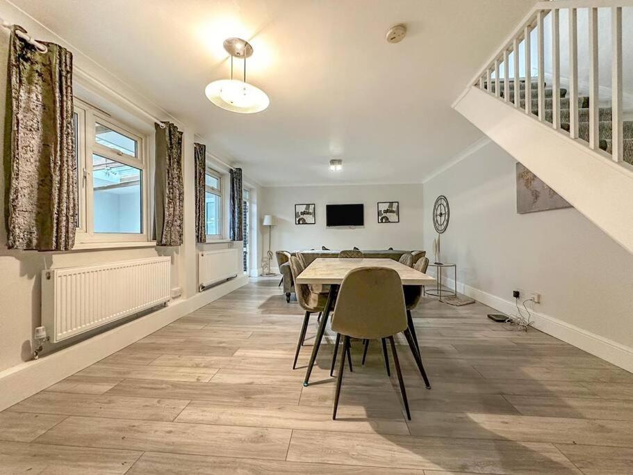 New Cosy Luxury 3 Bedroom House In Battersea London Exteriör bild